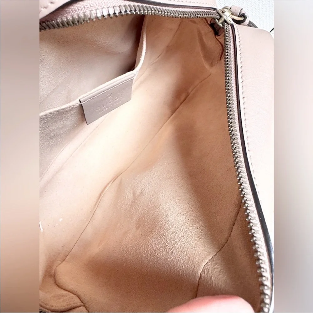 GUCCI MATELASSE LEATHER MARMONT GG CAMERA ZIP CROSSBODY BAG BEIGE PINK - Picture 10 of 16